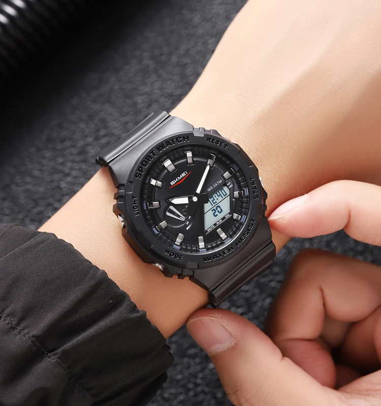 Reloj digital de gran pantalla skmei 2351 nuevo modelo 50m relojes  deportivos de doble hora impermeables para hombres