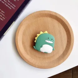 Симпатичный мультяшный держатель для мобильного телефона из ПВХ с логотипом на заказ 2022, складная 3D силиконовая подставка для телефона, воздушный держатель для телефона, аксессуары, оптовая продажа