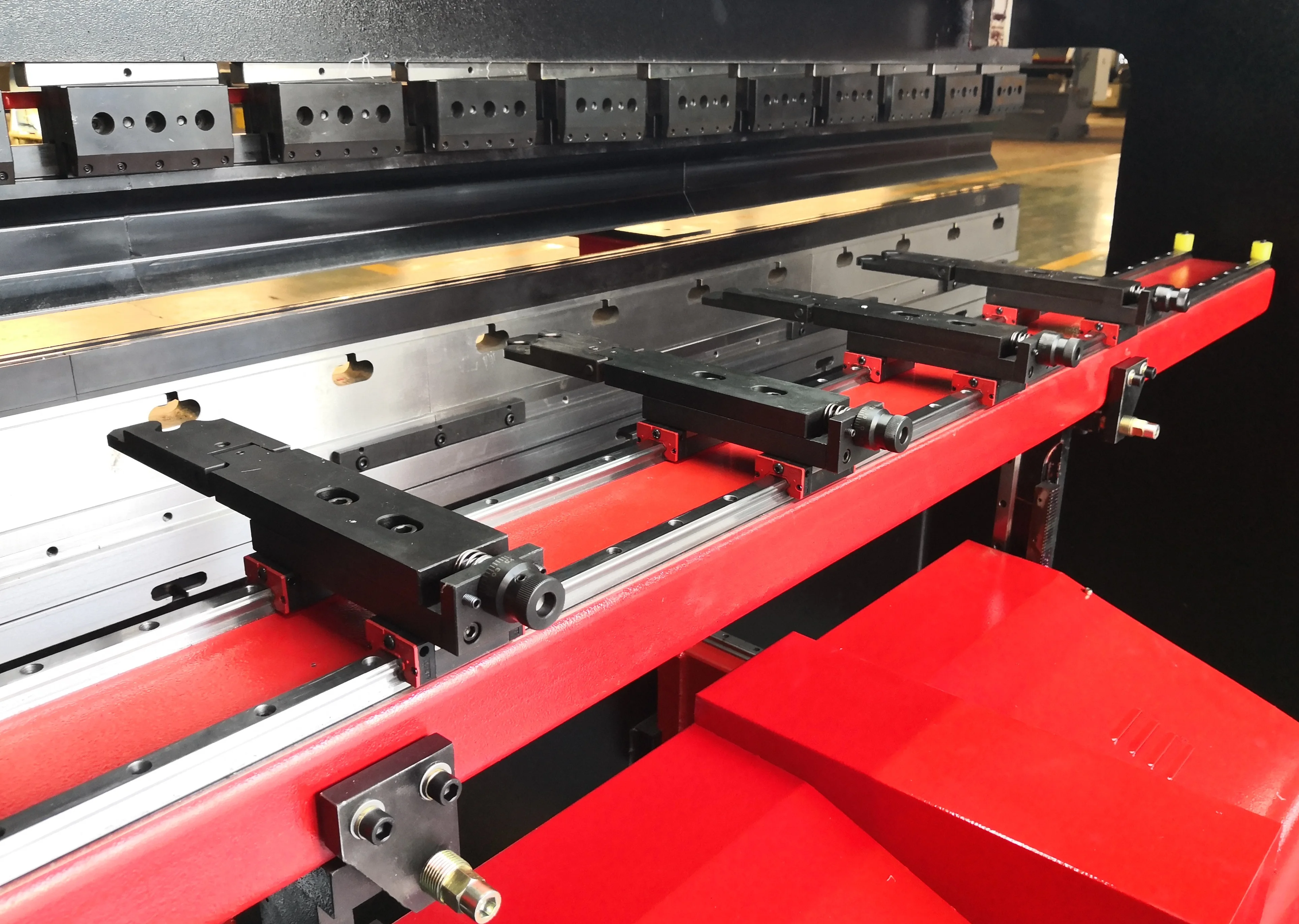 4 Axis Delem Da 66t Cnc Press Brake Machine KCN 16032 with CT8 Controller
