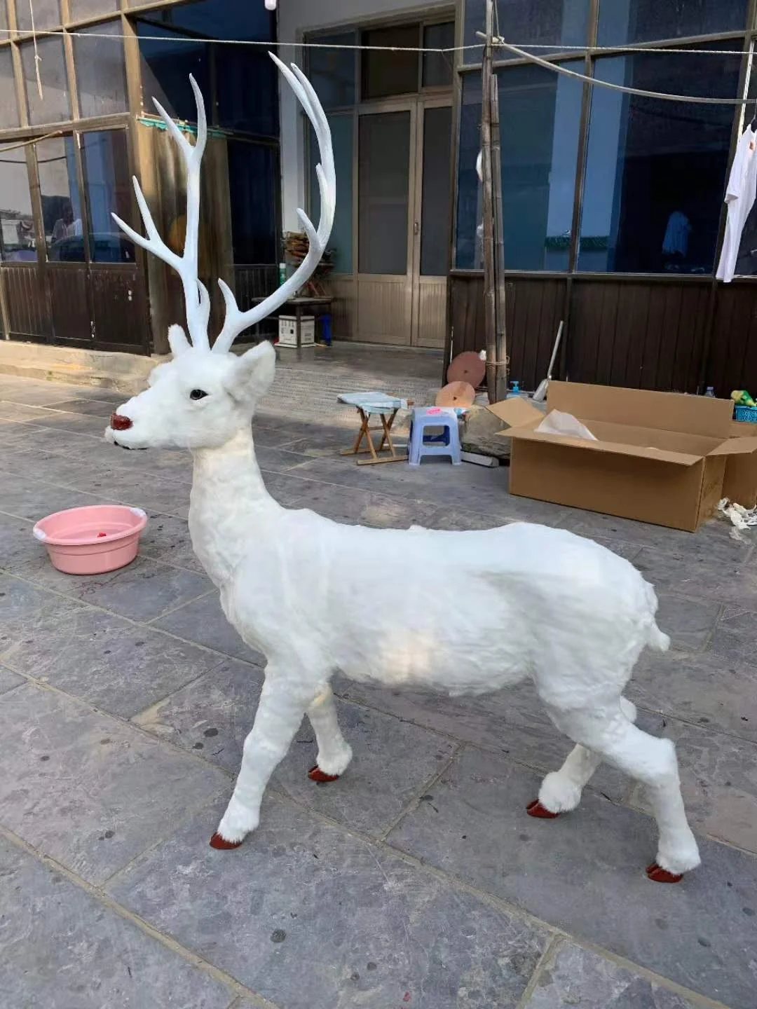 Rentier Figur Aus Kunstwolle – Realistische Weihnachtsdeko, Grau, Indoor