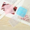 สีขาว