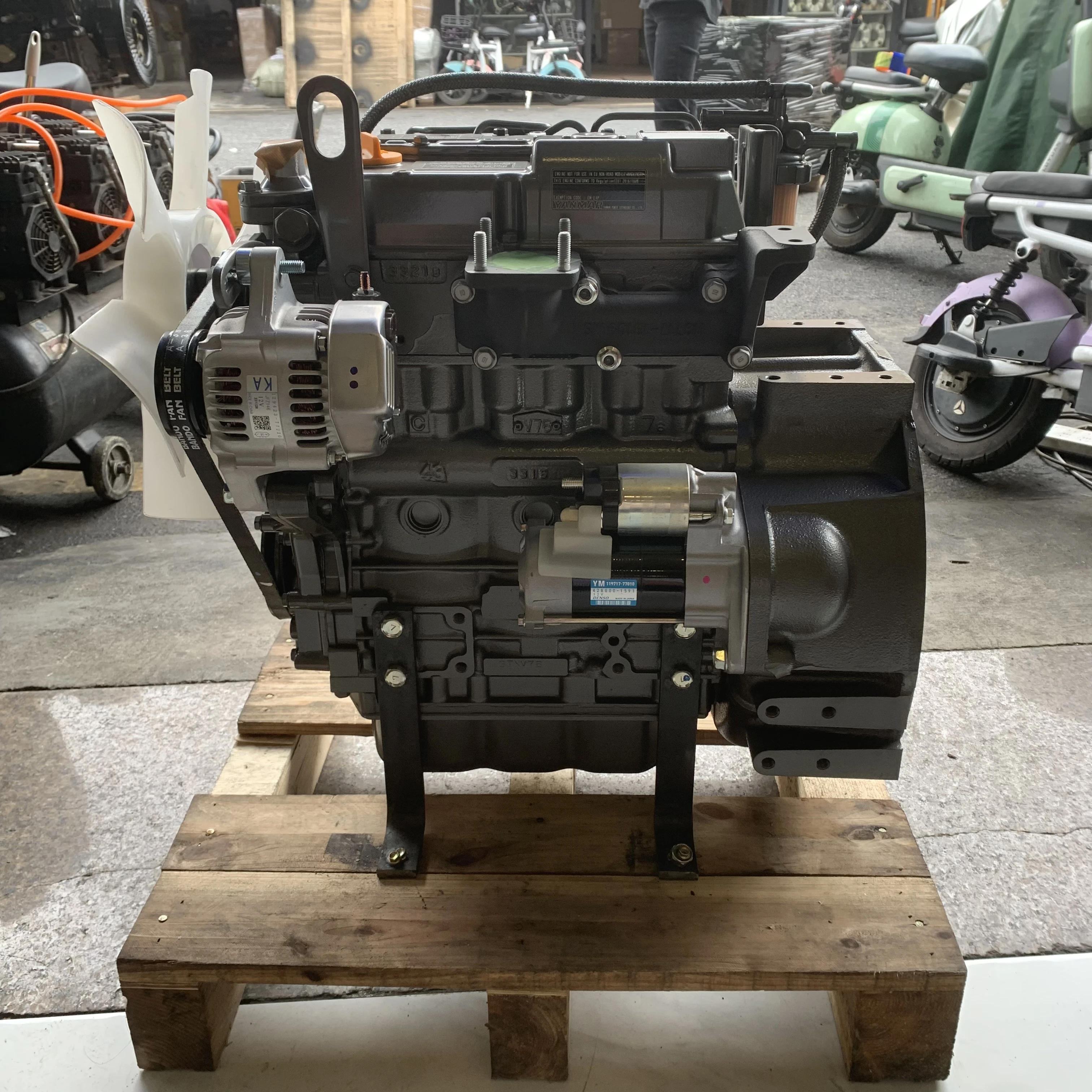 エンジンアセンブリ3TNV76エンジン3TNV76-GGEディーゼルエンジン低速3