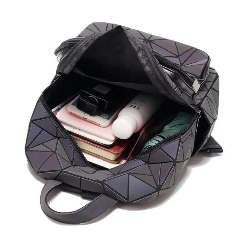 2024 Latest Diamond Lattice Women Backpack Purse Kawaii Gray Luminous Travel Backpack Fashion Girls Boys School Bags