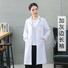 Maglia bianca da donna a maniche lunghe con ampio bordo grigio