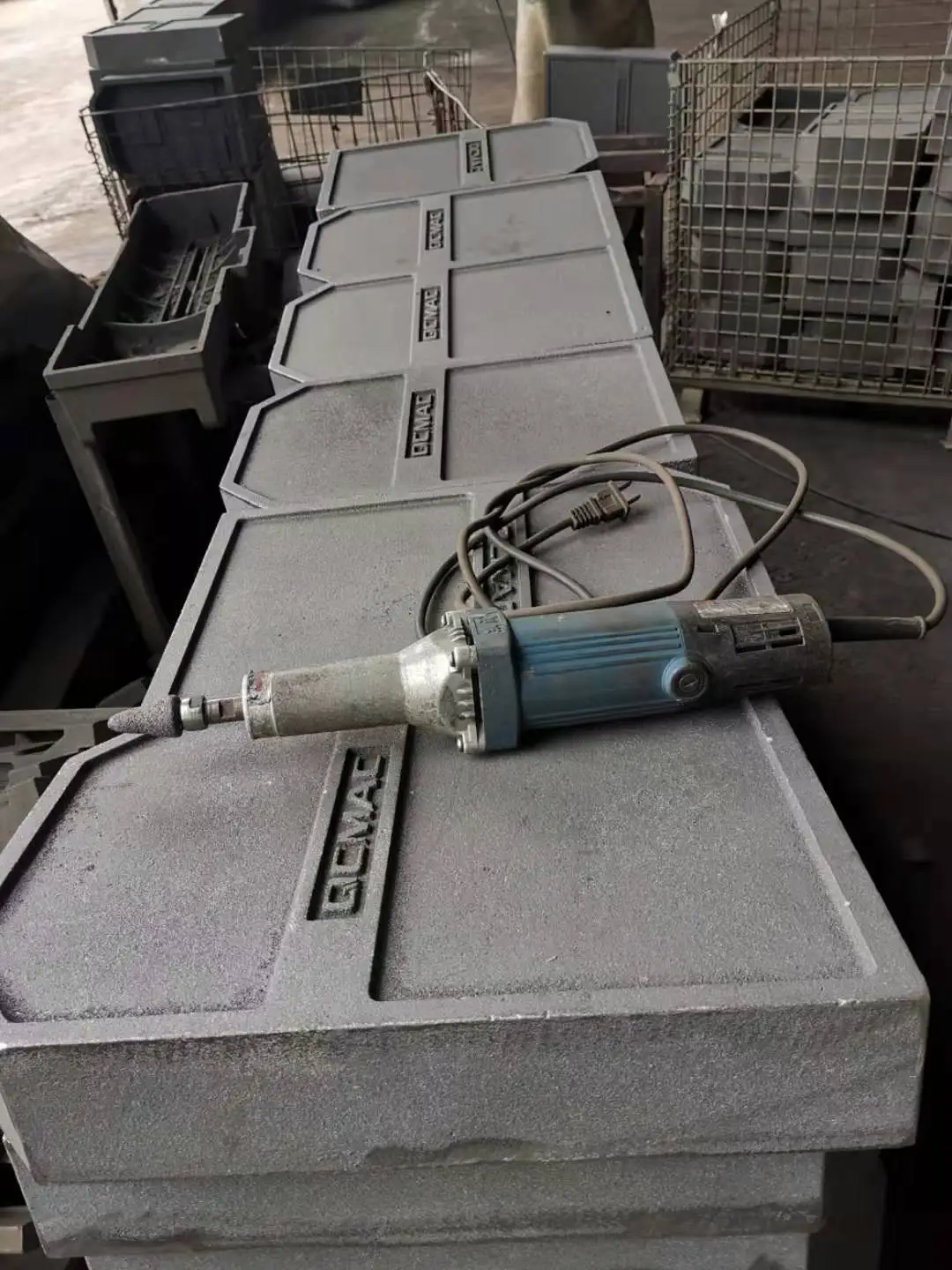 Oem Premium Foundry Grey Cast Iron Water Pump Engine Cover Casting