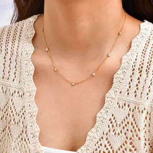 Minimalist 18k Gold Stainless Steel Chain Charm Necklace Women's Seven White Heart Zircon Necklace