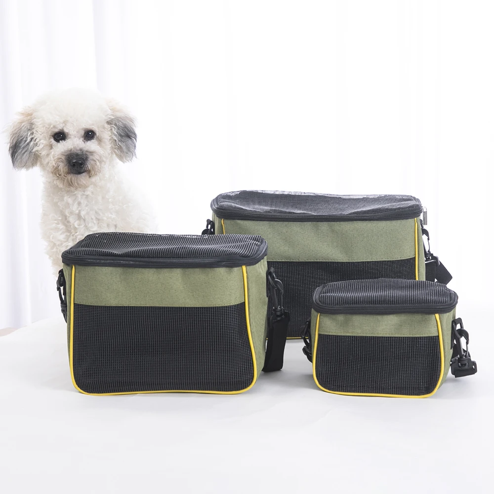 Small Pet Carrier Bag Travel Carrier with Strap Portable Breathable Rabbit Carrier Outdoor Pet Bag factory