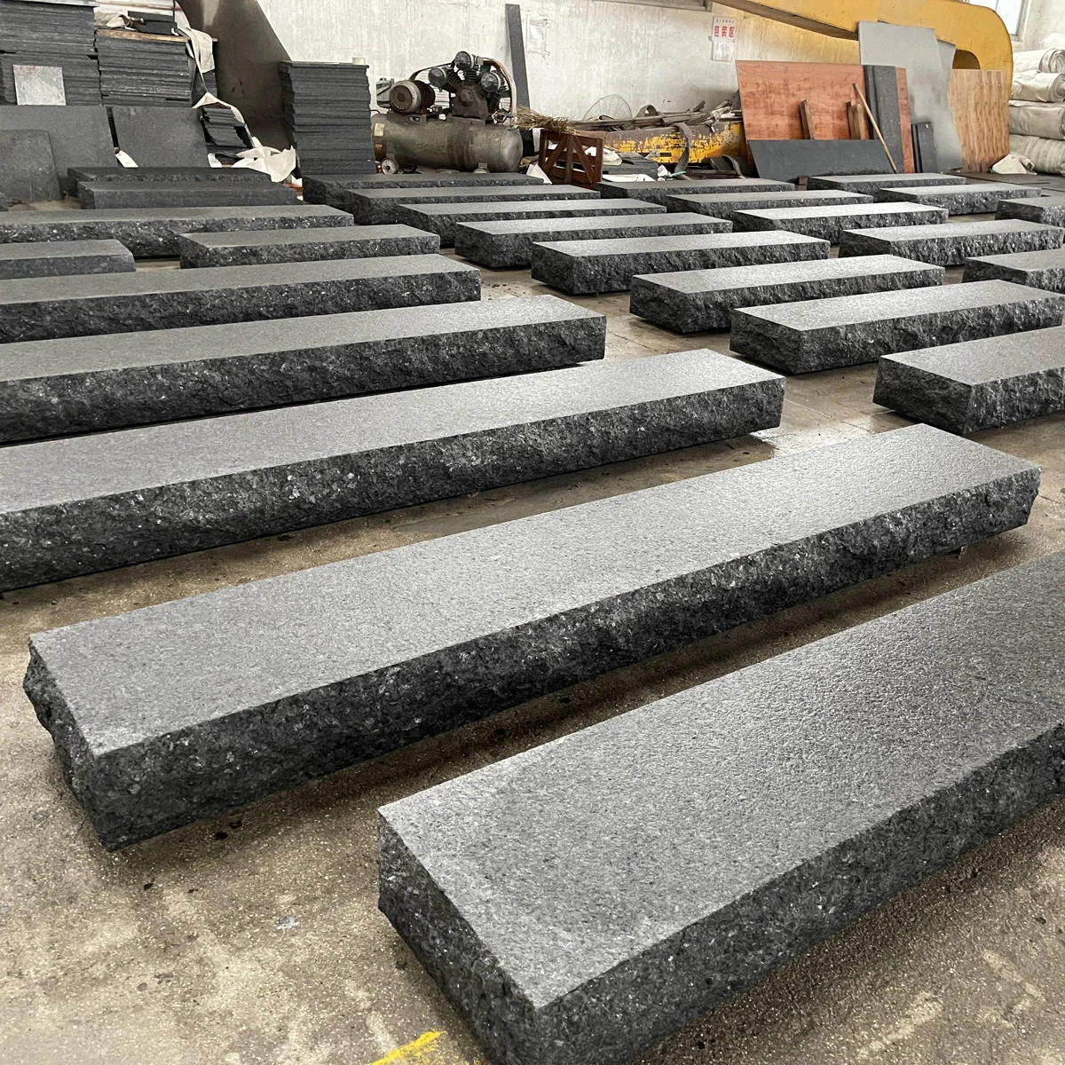 Outdoor 50mm Thick Natural Split China Flamed Angola Black Granite Slab Step Price