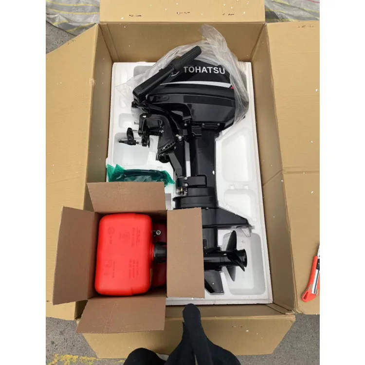 Motor Fuera de Borda Tohatsu Nuevo de 4 Tiempos y 20 hp, Motor