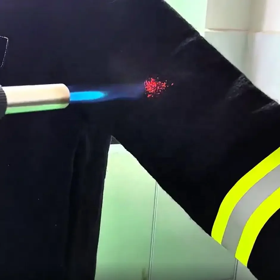 High Temperature Resistant 2912F 1600 Celsius Fire Escape Emergency Fiberglass Clothing