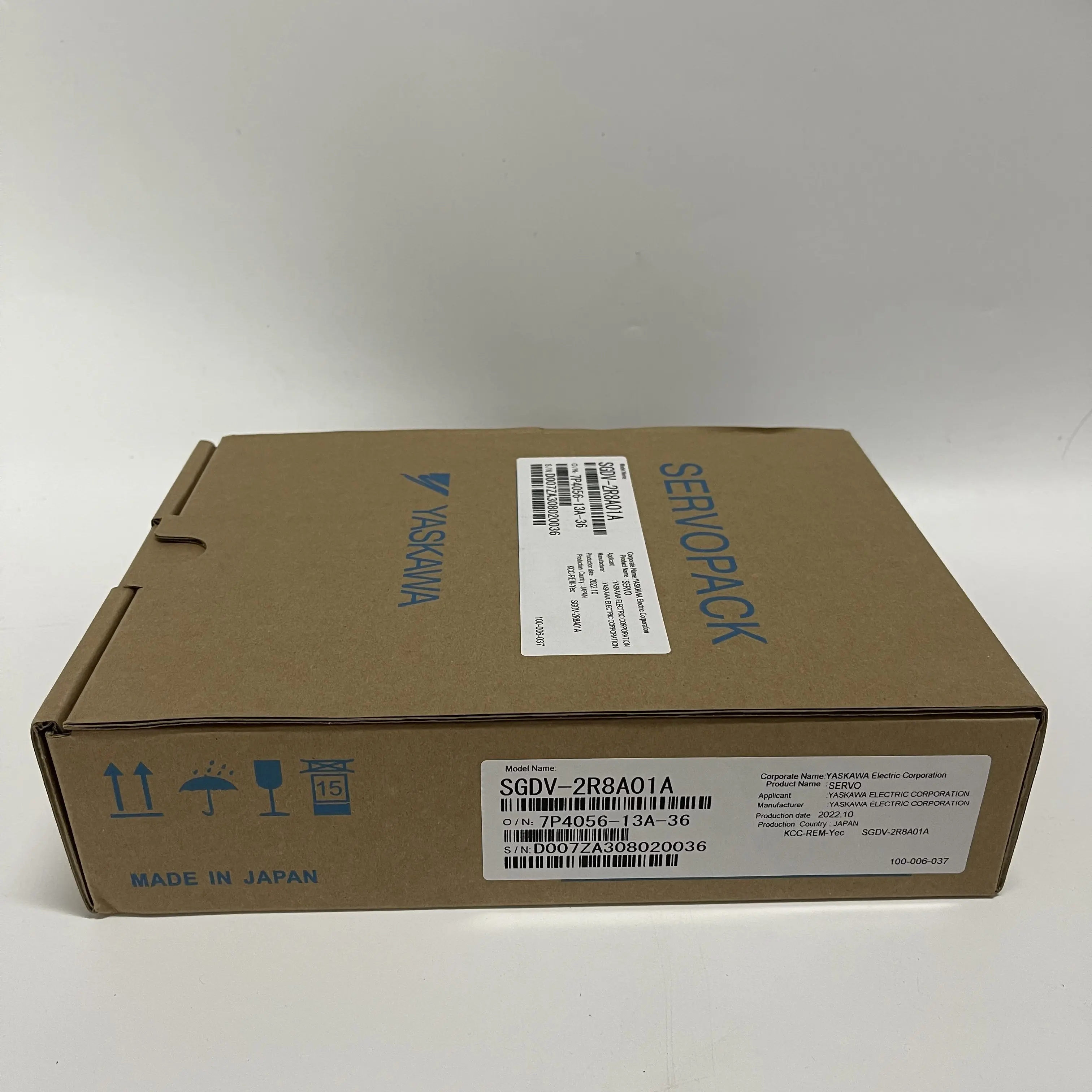 Yaskawa AC Servo Amplifier SGDV-2R8A01A