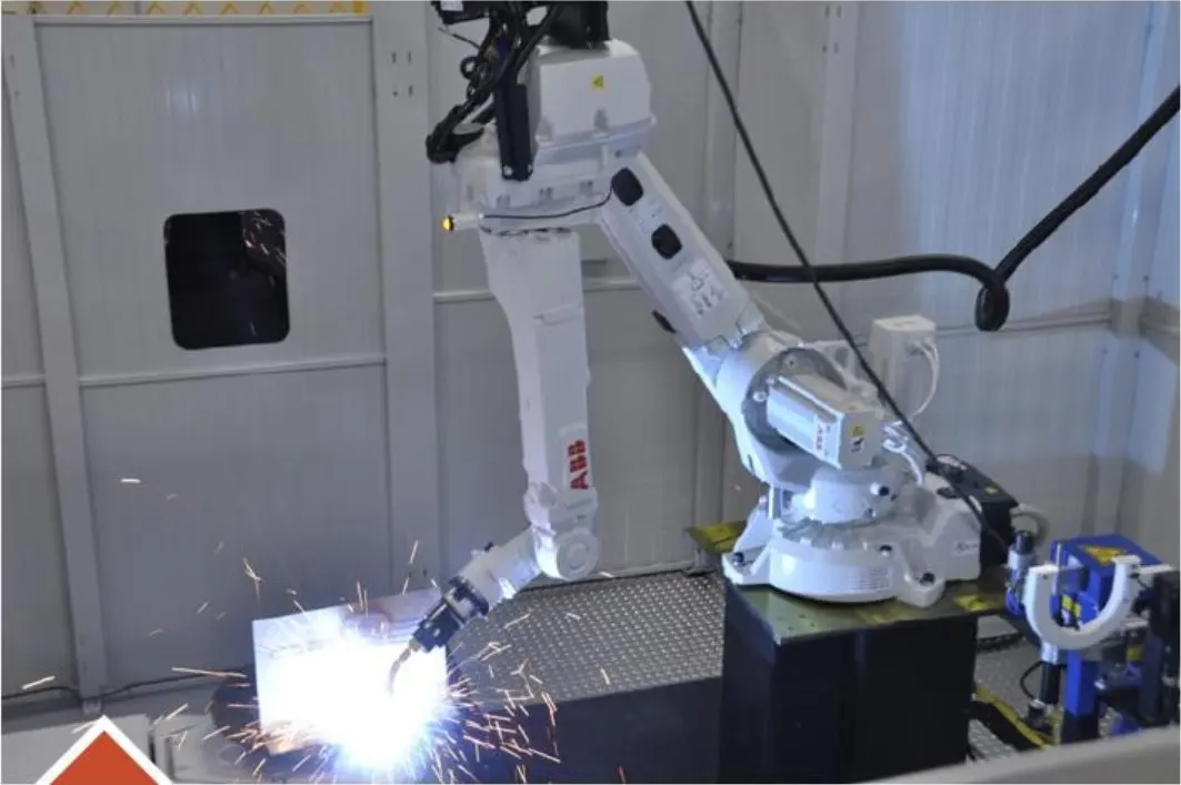 Abb arc hot sale welding robot