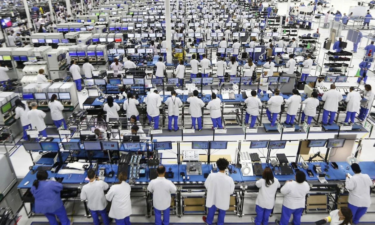 Производители электроники тайвань. Фабрика Фоксконн Китай. Foxconn завод Apple. Завод эпл в Китае. Фабрика Foxconn в Китае.