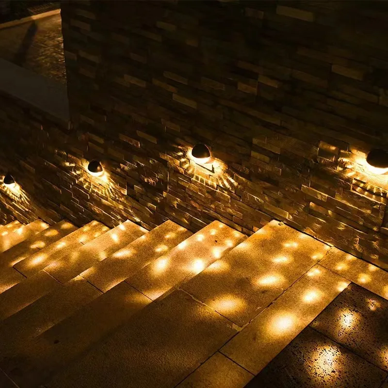 Hot Selling Staircase Waterproof Courtyard Lamp Decorative Railings Solar Lights