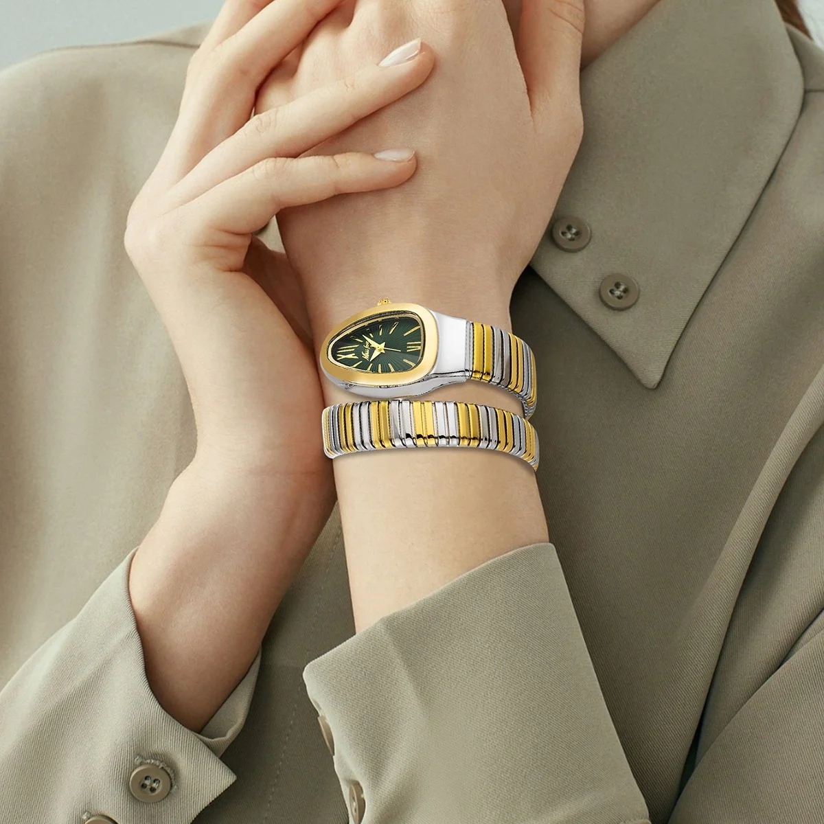 Luxury Snake-Shaped Quartz Watch for Women