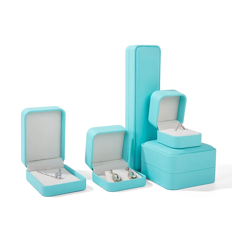 H1aeb21bcb4354f44b70ae94751123814b