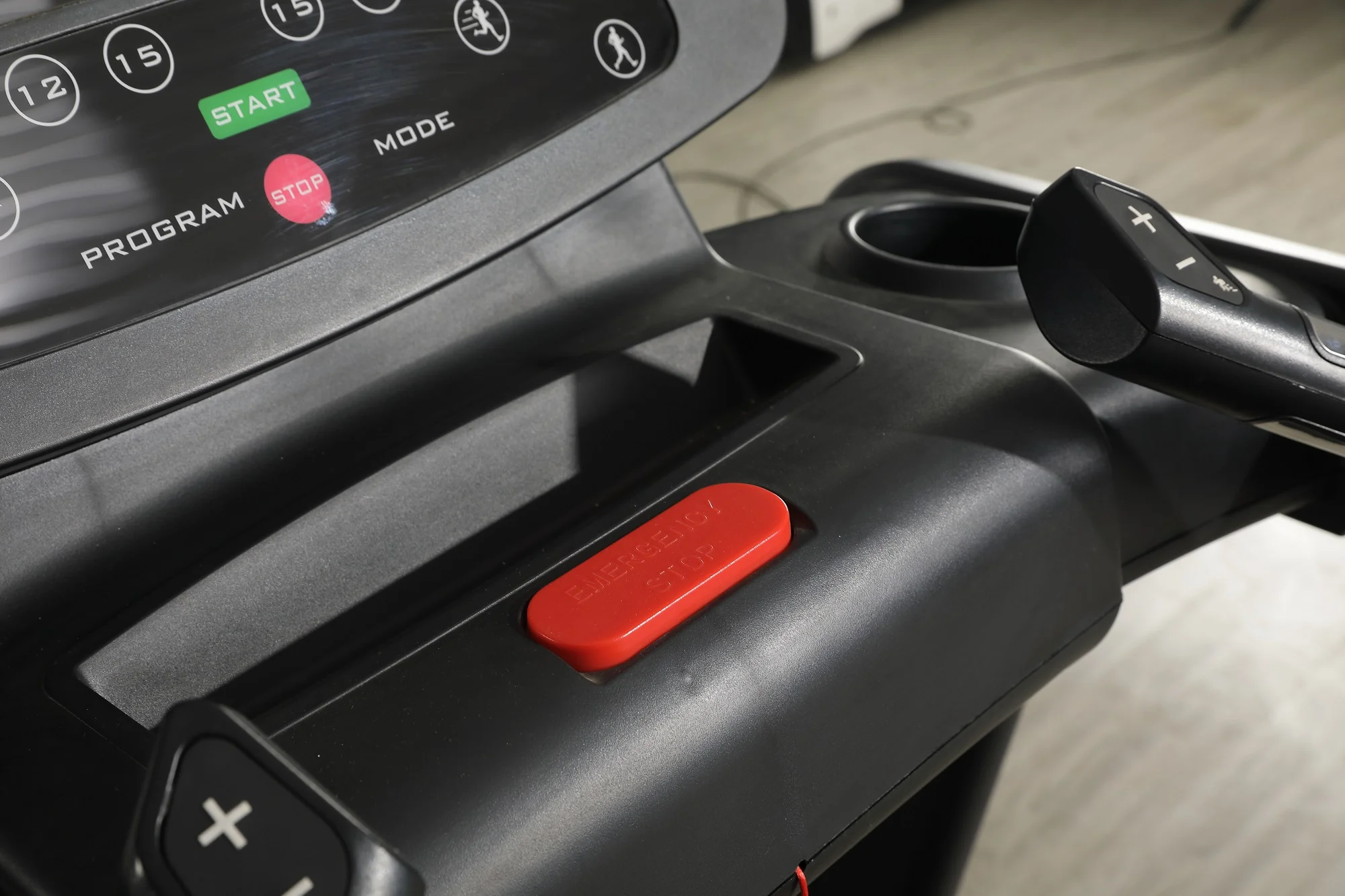 Shuyou Te ZF8400 Treadmill - Ultimate Gym Fitness Machine