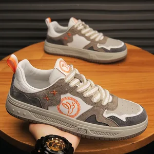 Wholesale Fashion Comfortable Walking Style Shoes New Design Chunky Retro Men Sneakers