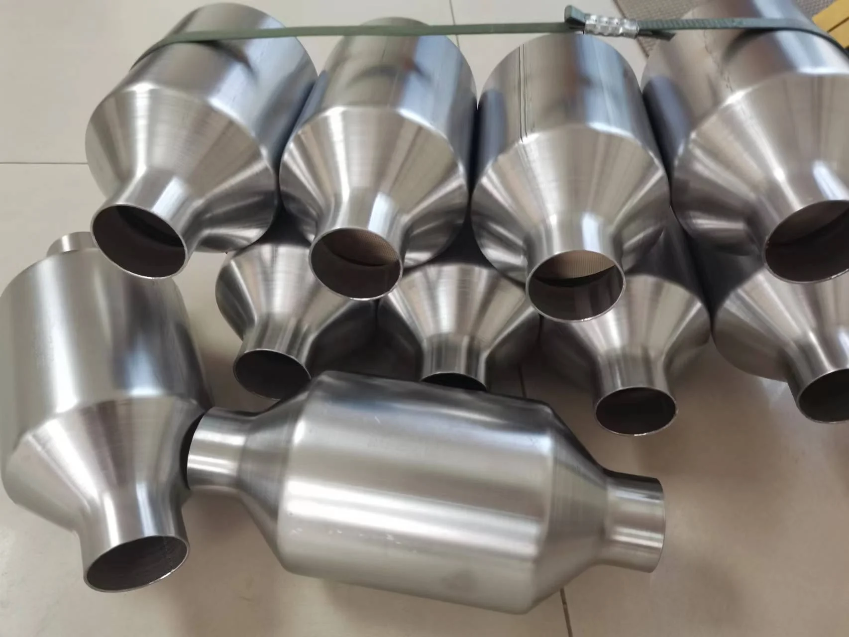 Catalytic Converters Professional Manufacturer Customized Aftermarket