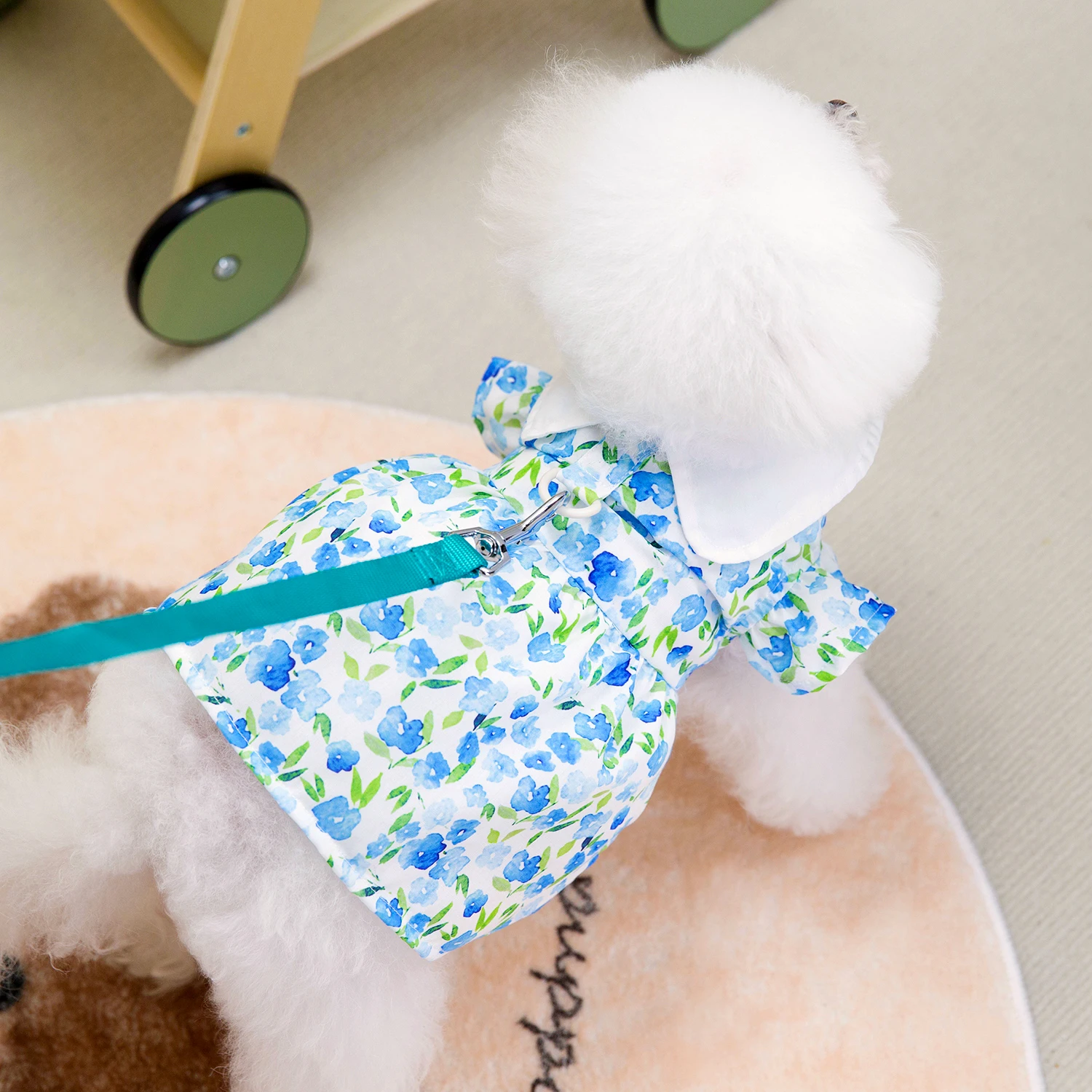 Elegant Dog Clothes Hot Selling Floral Summer Dog Dress XXL Pet Clothes  Dress for Large Dogs