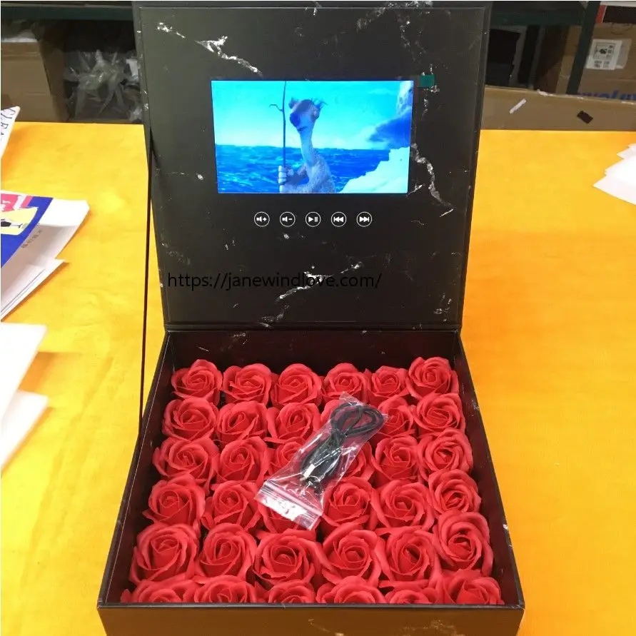 rose video box (7)
