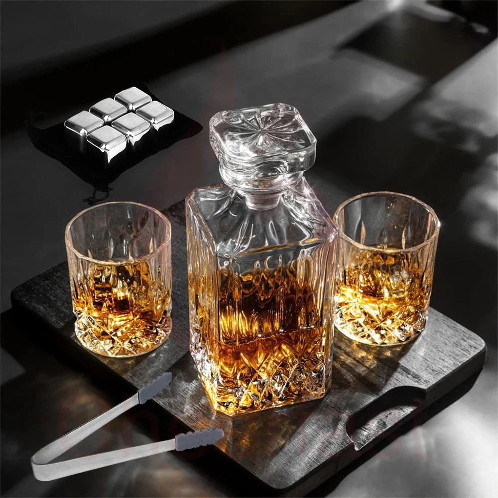 Wholesale Customize Modern Whiskey Decanter Gift Set With 2 Glasses Men Whiskey in Pu Leather Box Liquor Blank Whiskey Decanter