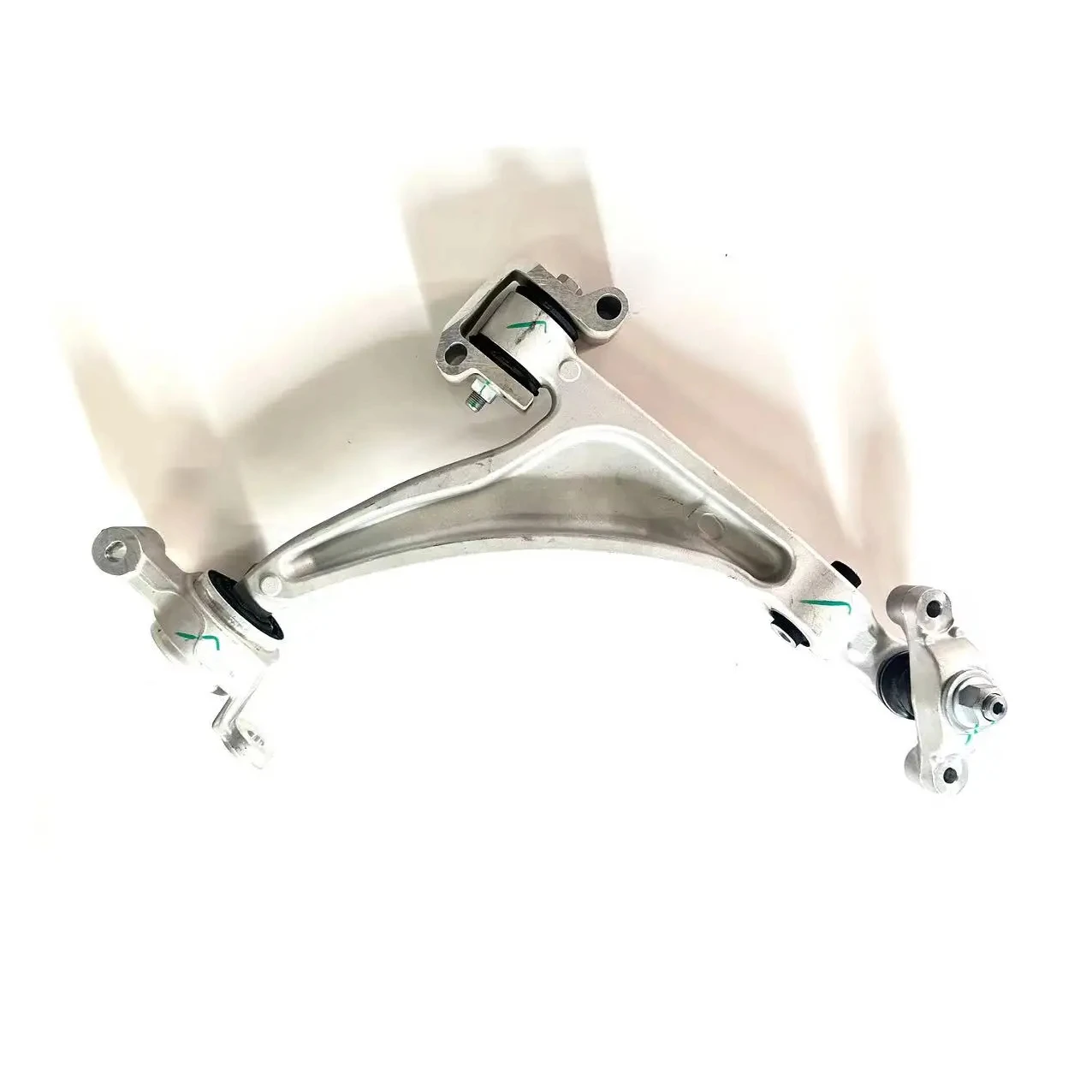 X0129040016 LH X0129040017 RH Lower Arm Suspension ASSY for