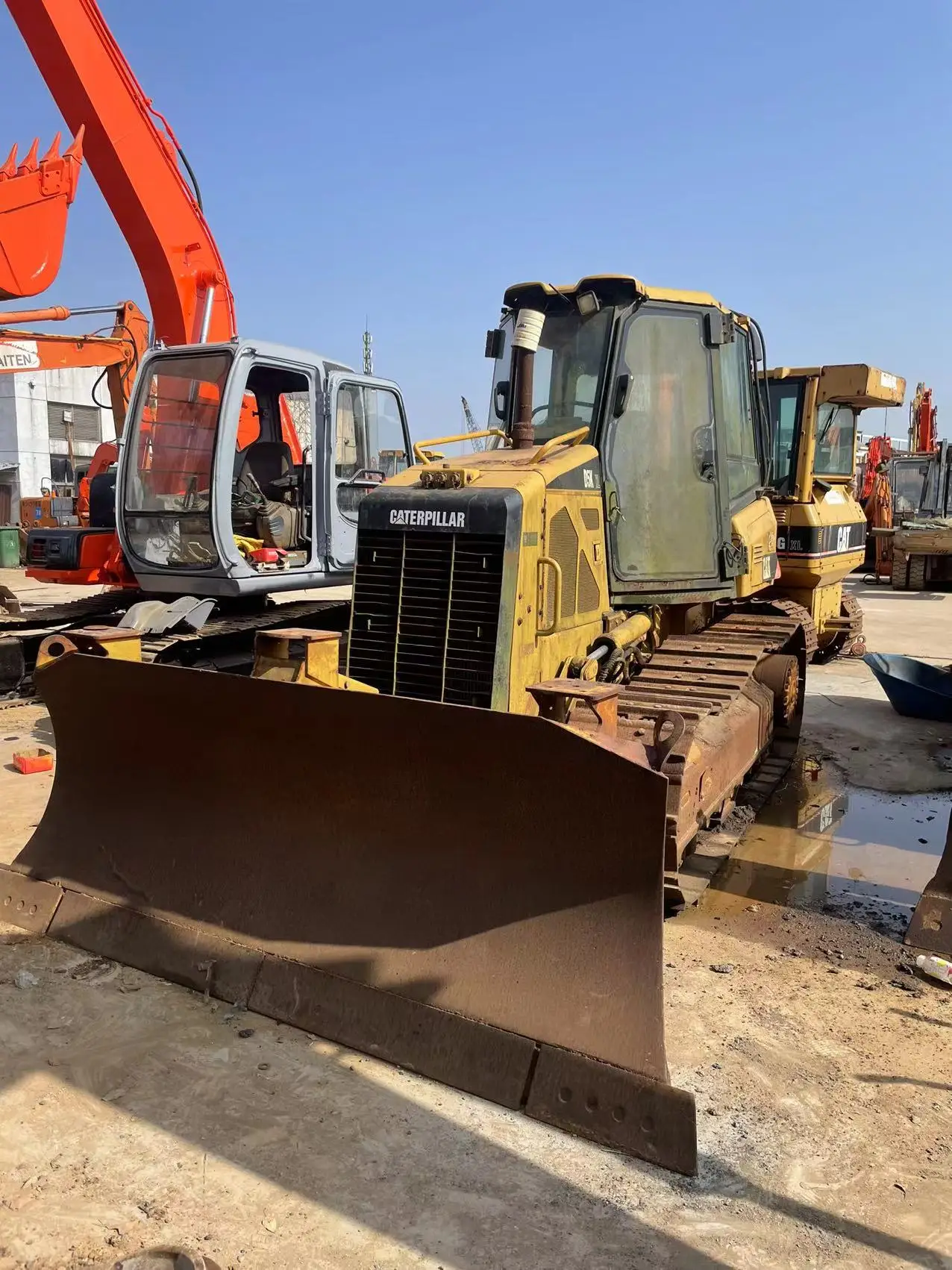 Б/у гусеничный бульдозер cat D5G D5K D5H D6D D6R для продажи