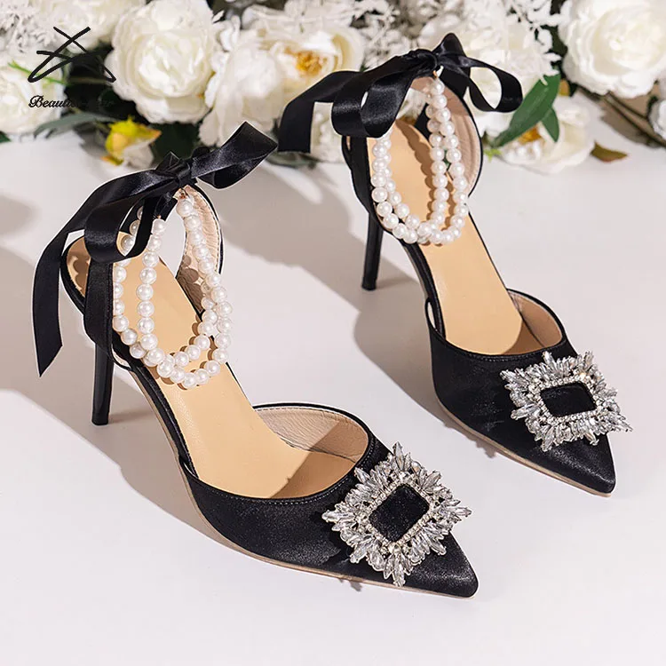 RTS luxe mode femmes fête mariage mariée robe chaussures papillon