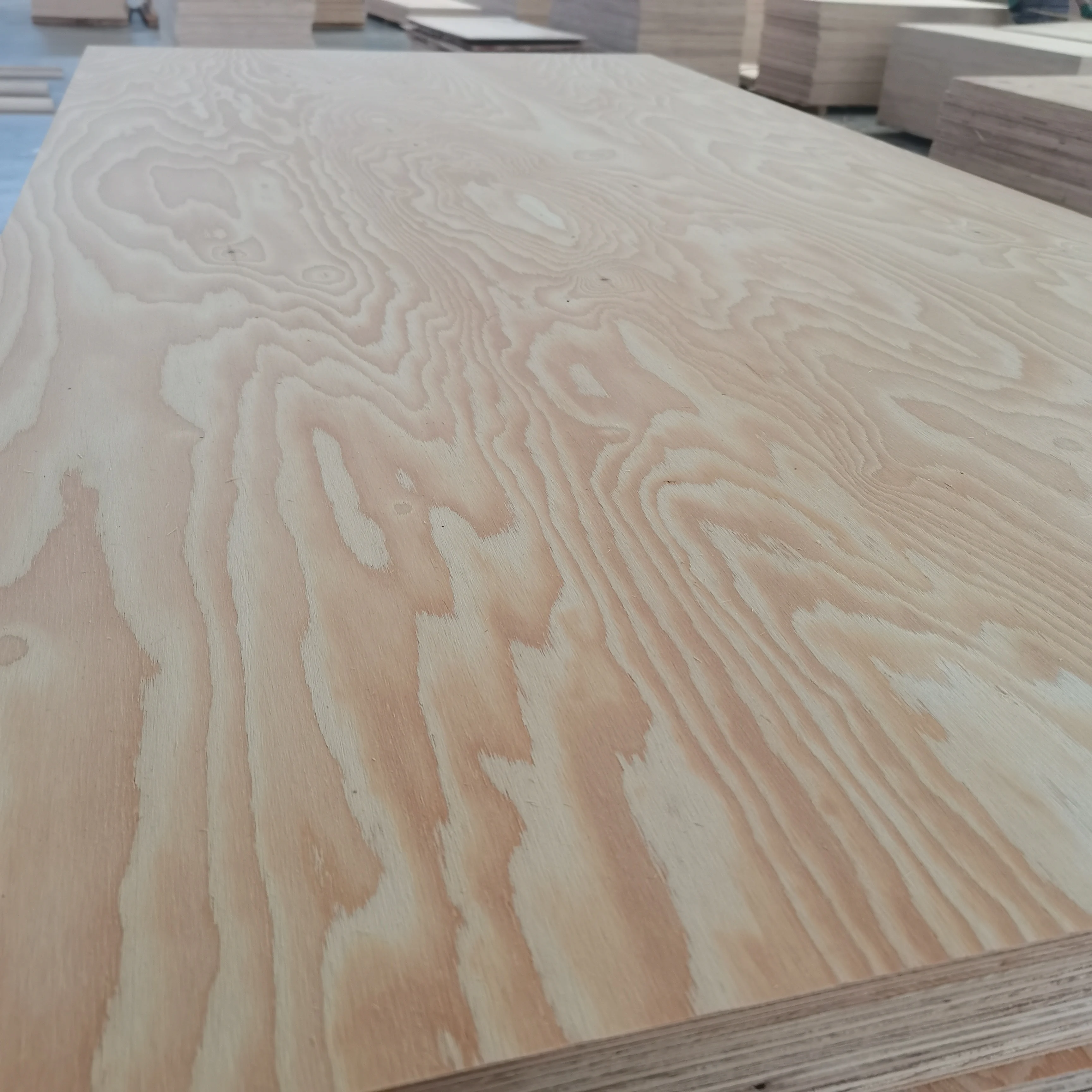 Linyi Factory 4x8 9mm 12mm 15mm 18mm Pine/birch/bintangor Veneered ...