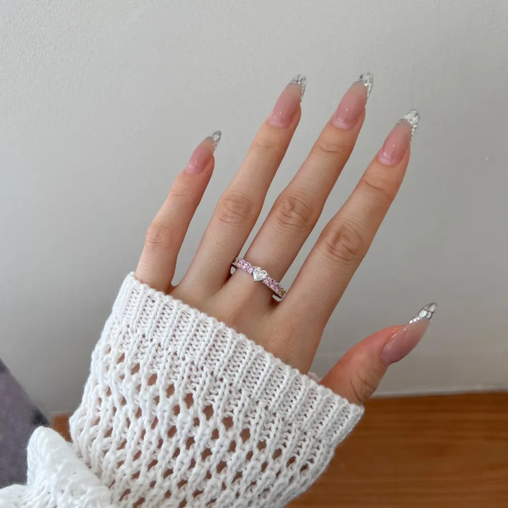 KAKODIY OEM ODM custom 925 Sterling Silver eternity band baguette 5A cubic zirconia heart main stone promise ring detail 3
