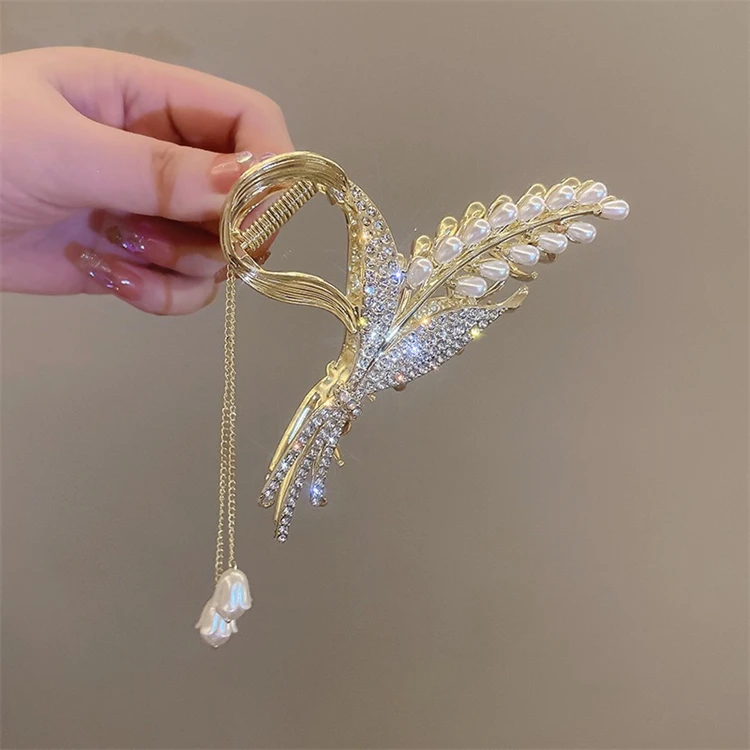 Retro Pearl Tassel Butterfly Shark Clip Head Ornament Hair Claw Catch ...