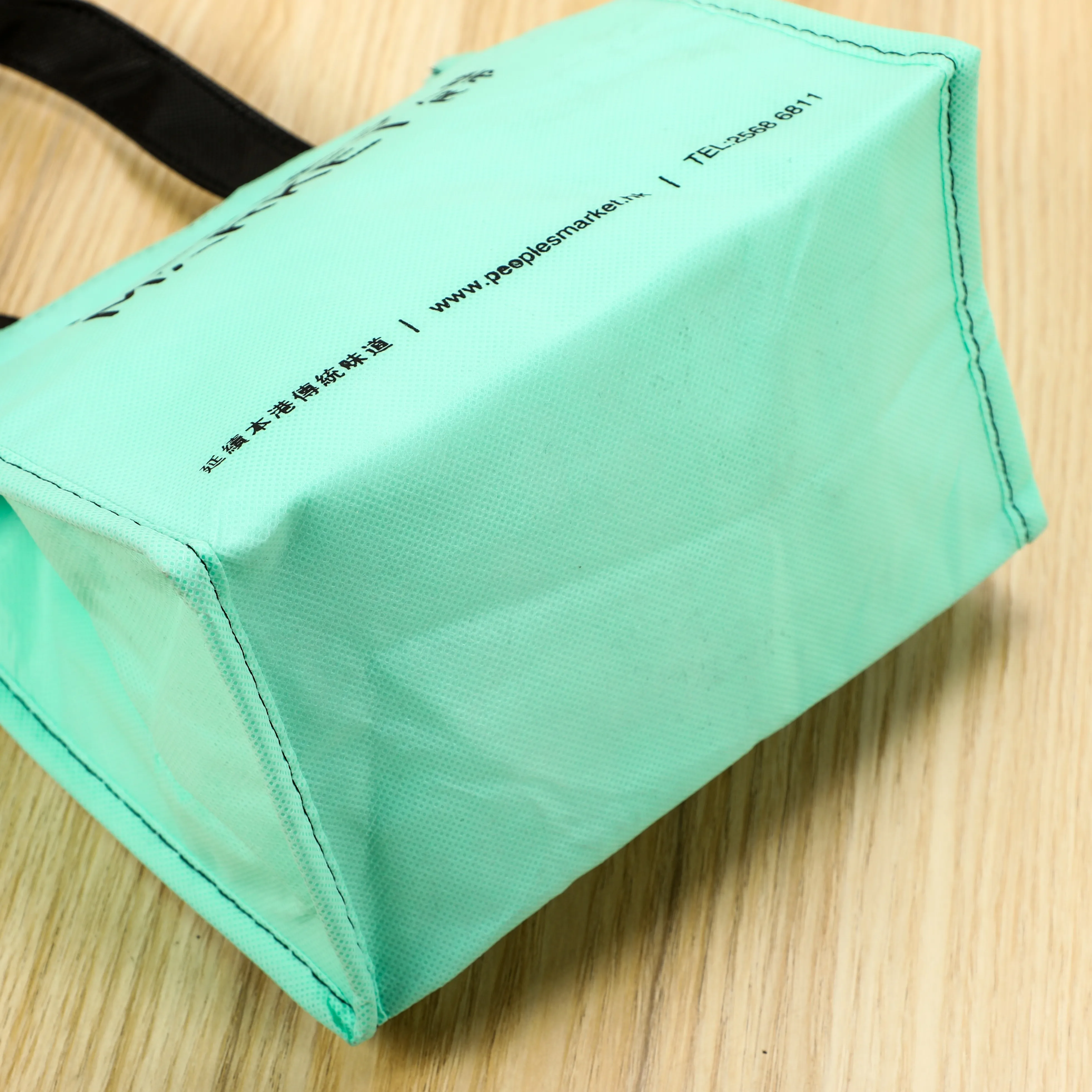 customized-in-stock-thermal-bags-for-food-delivery-cooler-drinks