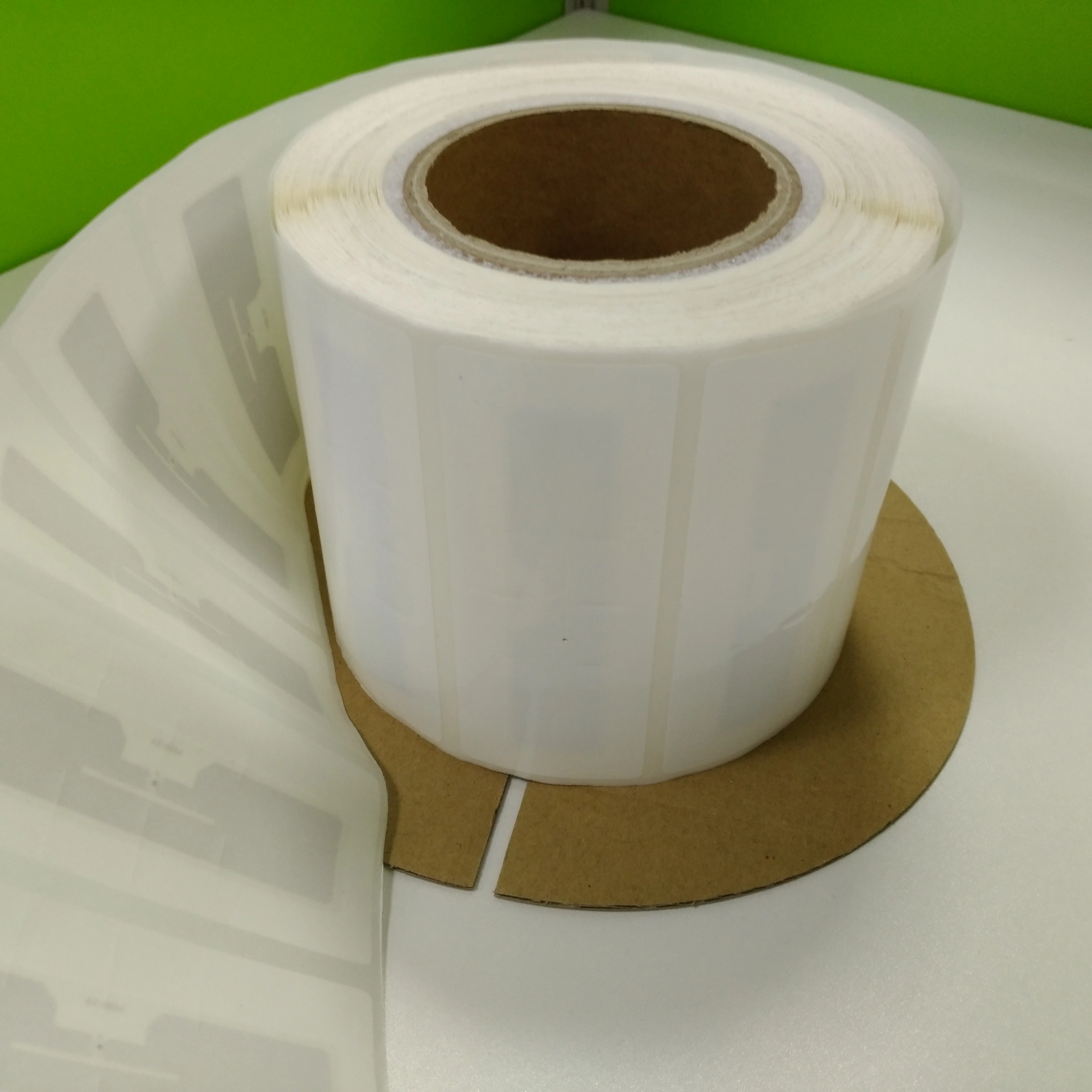 Tamper Resistant Printable Vehicle Rfid Tag Passive Pet Uhf Rfid Windshield  Tag - Buy Uhf Rfid Tag Sticker,Uhf,860-960mhz Product on Alibaba.com