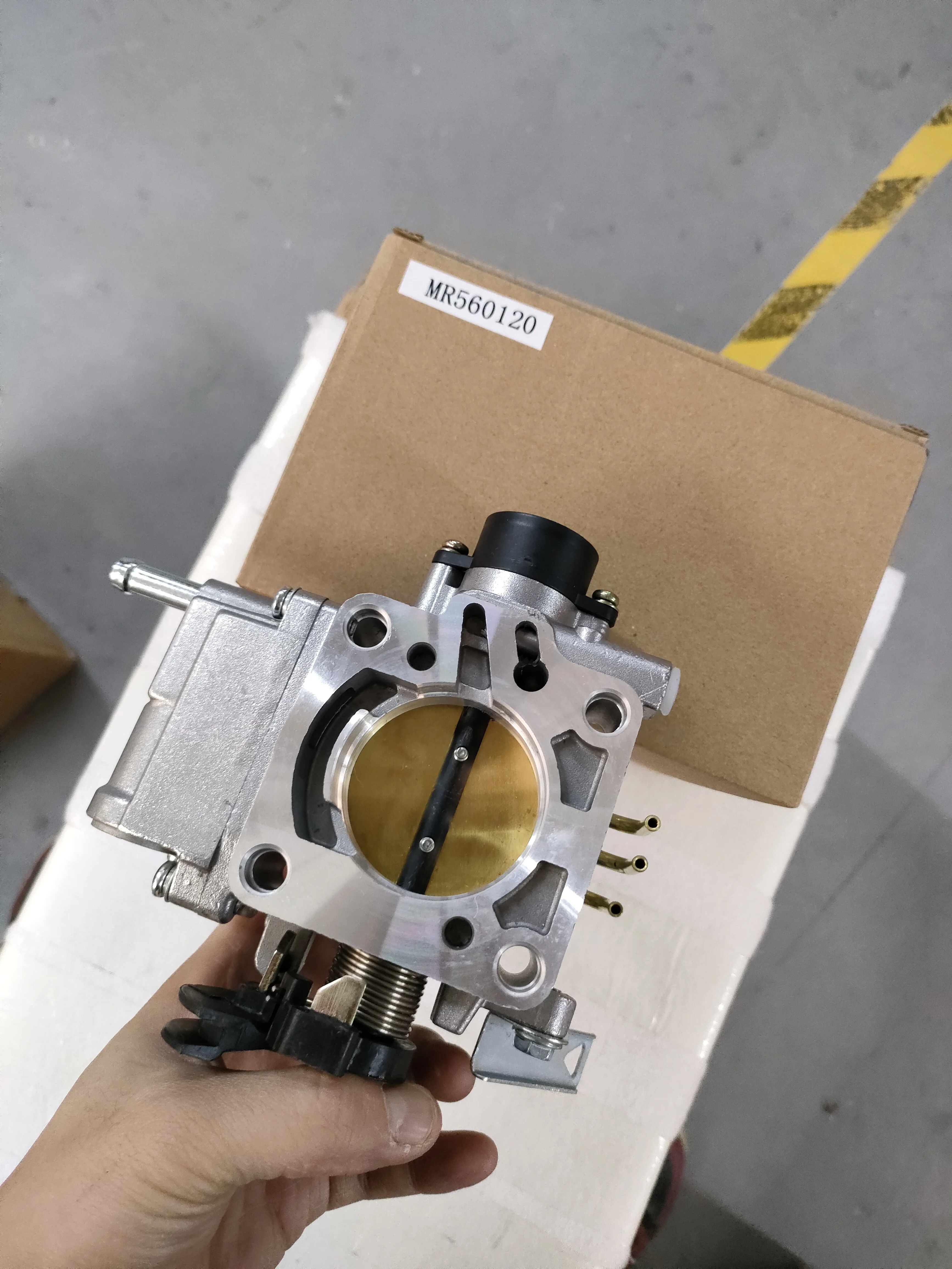 MR560120 MR560126 MN128888 gaz kelebeği gövdesi için Fit