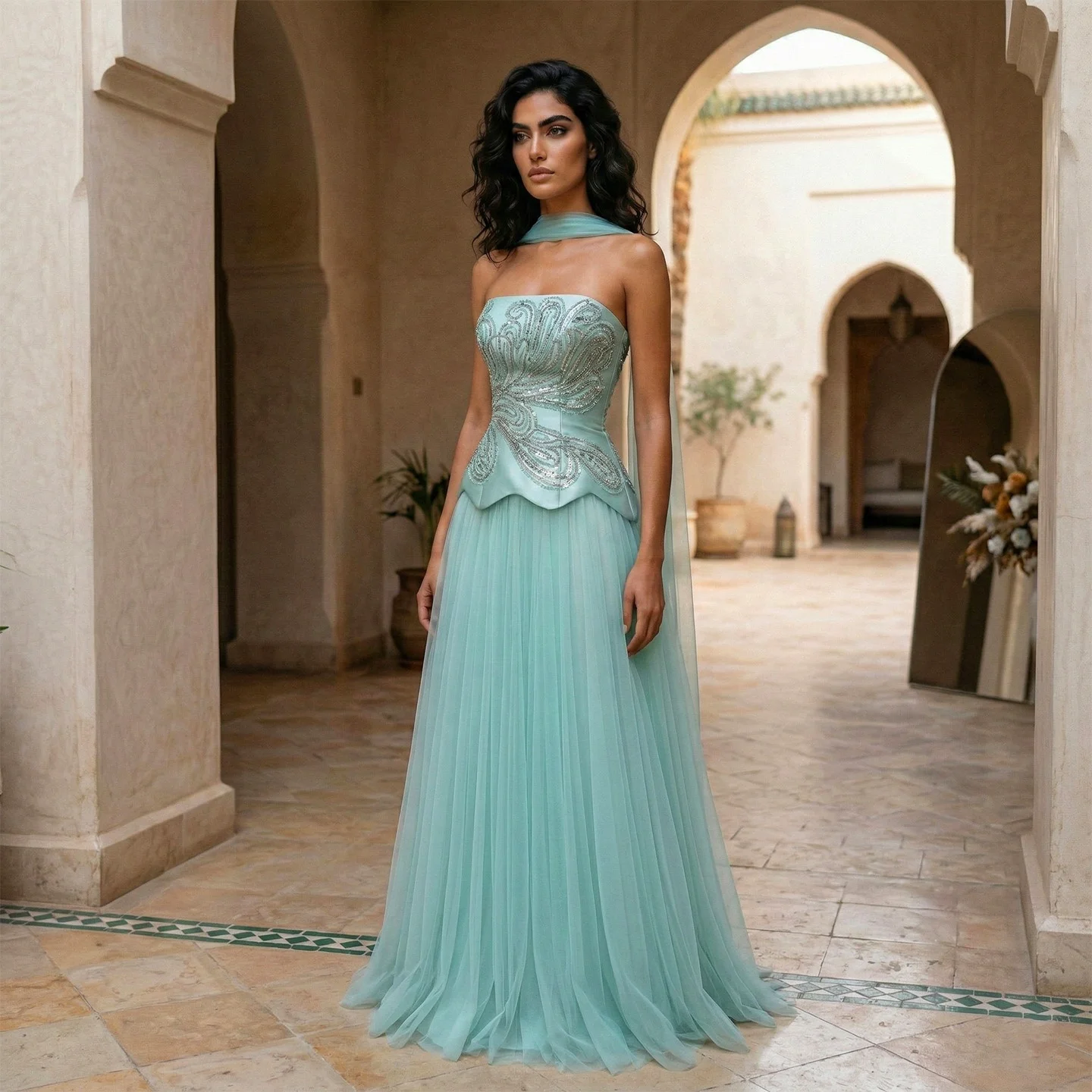 dubai elegant dresses Giove Black Midi Dress: Modern Style and Feminine Elegance
