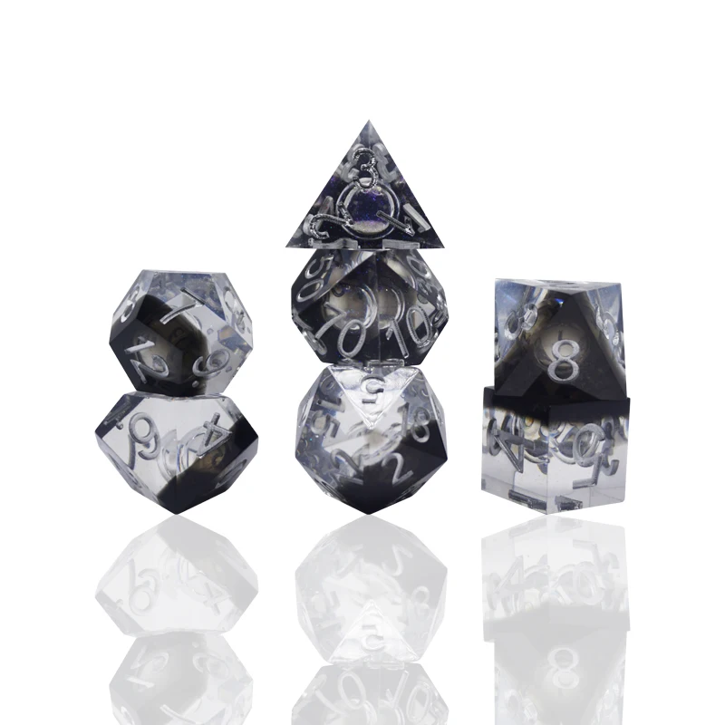 Custom Collectible Sharp Edge Transparent Polyhedral Resin Dice for Dungeons and Dragons Game