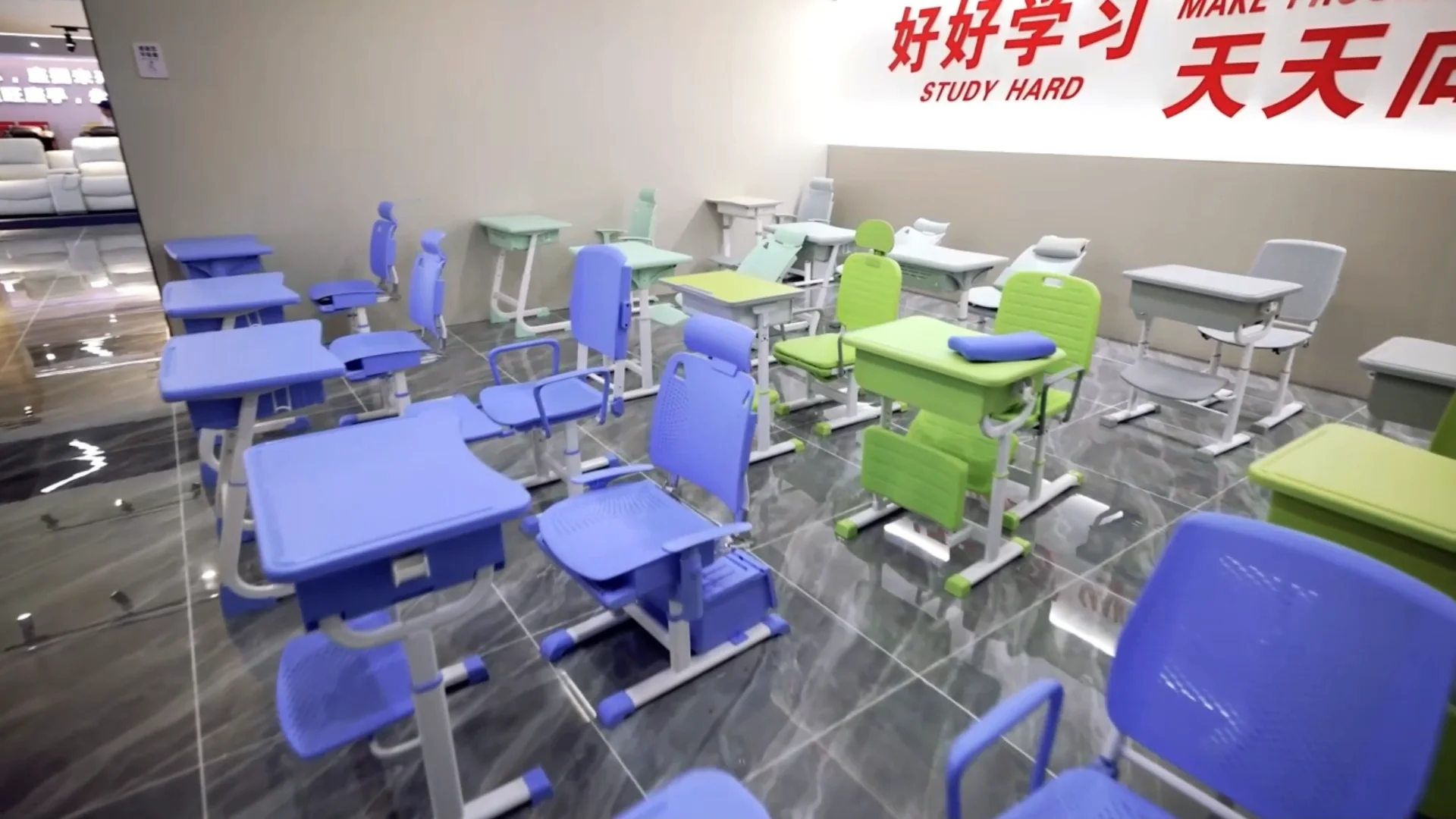 Modern School Furniture Classroom Primary School Desk And Chair Set