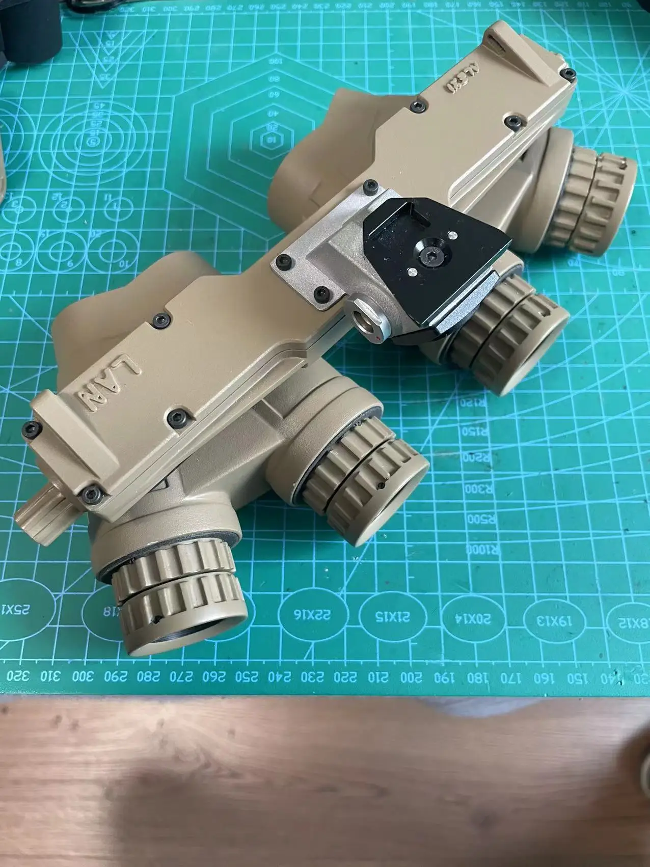 Gpnvg 18 Low Light Night Vision Binoculars Housing Helmet Mounted