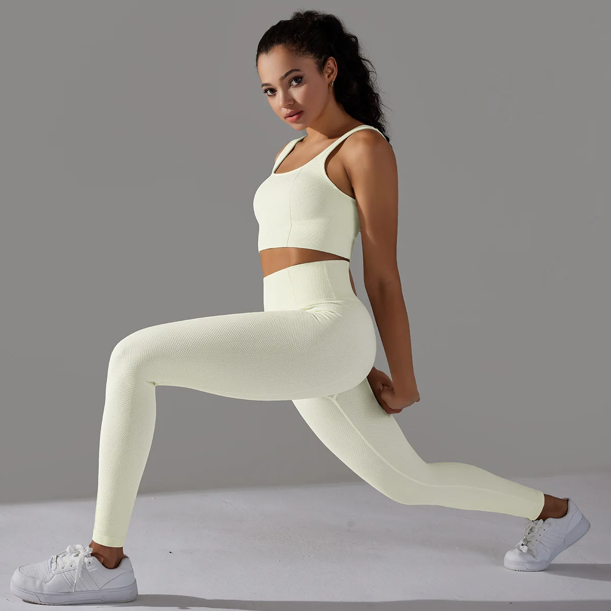 Women's Seamless Active Sports Top & High-Waist Leggings Set