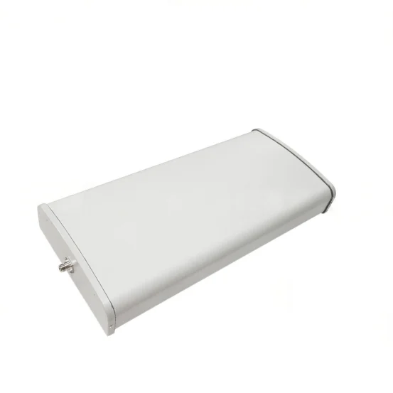 Robust 90V14A Panel Antenna: -40-60℃, VSWR ≤2  Dual - Band 14/15dBi 90V14A Sector Antenna: Vertical Pol, 88° Beam