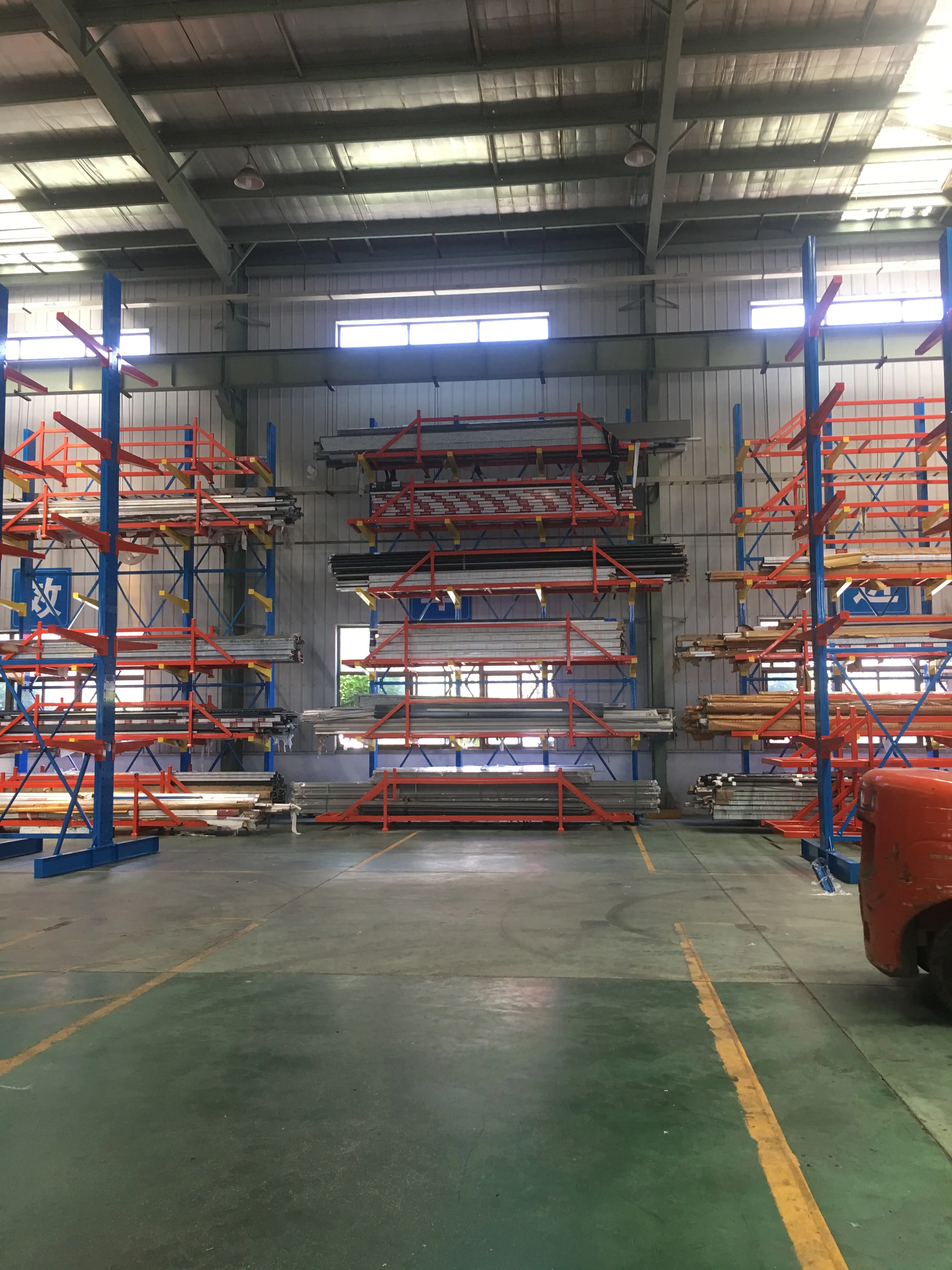 Adjustable Warehouse Industrial Cantilever Racks Power Coating Storage