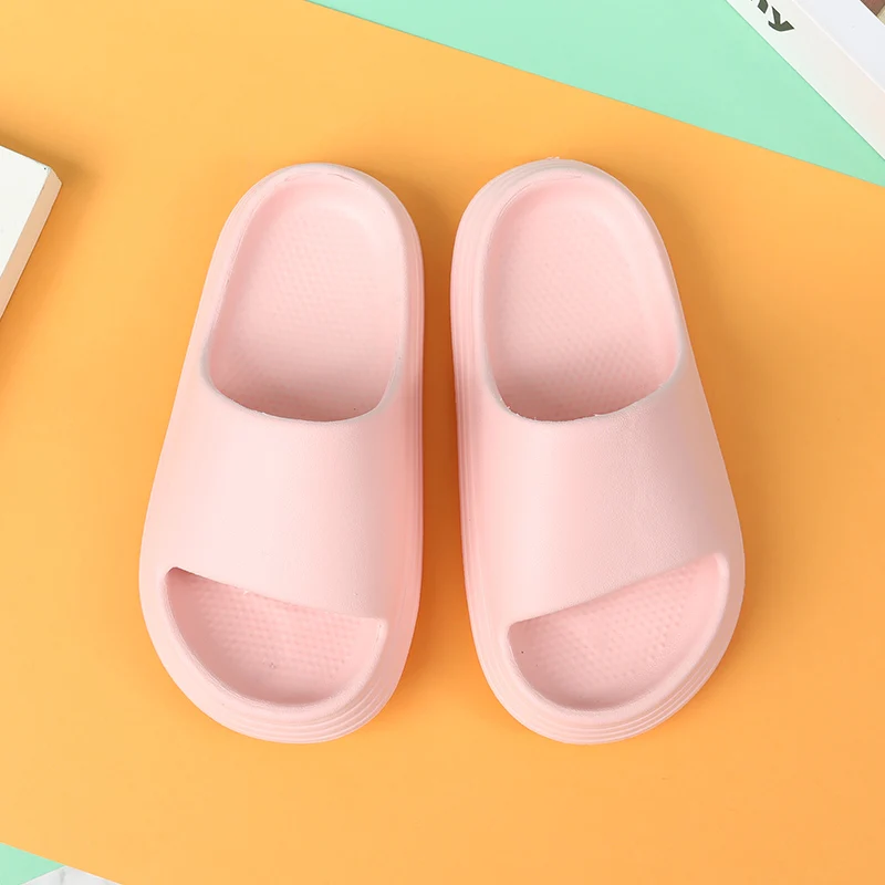 2021 Children's  Slippers boy slides grils sandle Solid Color Slides Silent Slippers  both indoor and outdoor kids slide sandals