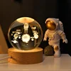 Base de madera + astronauta y diseño estrellado cristal
