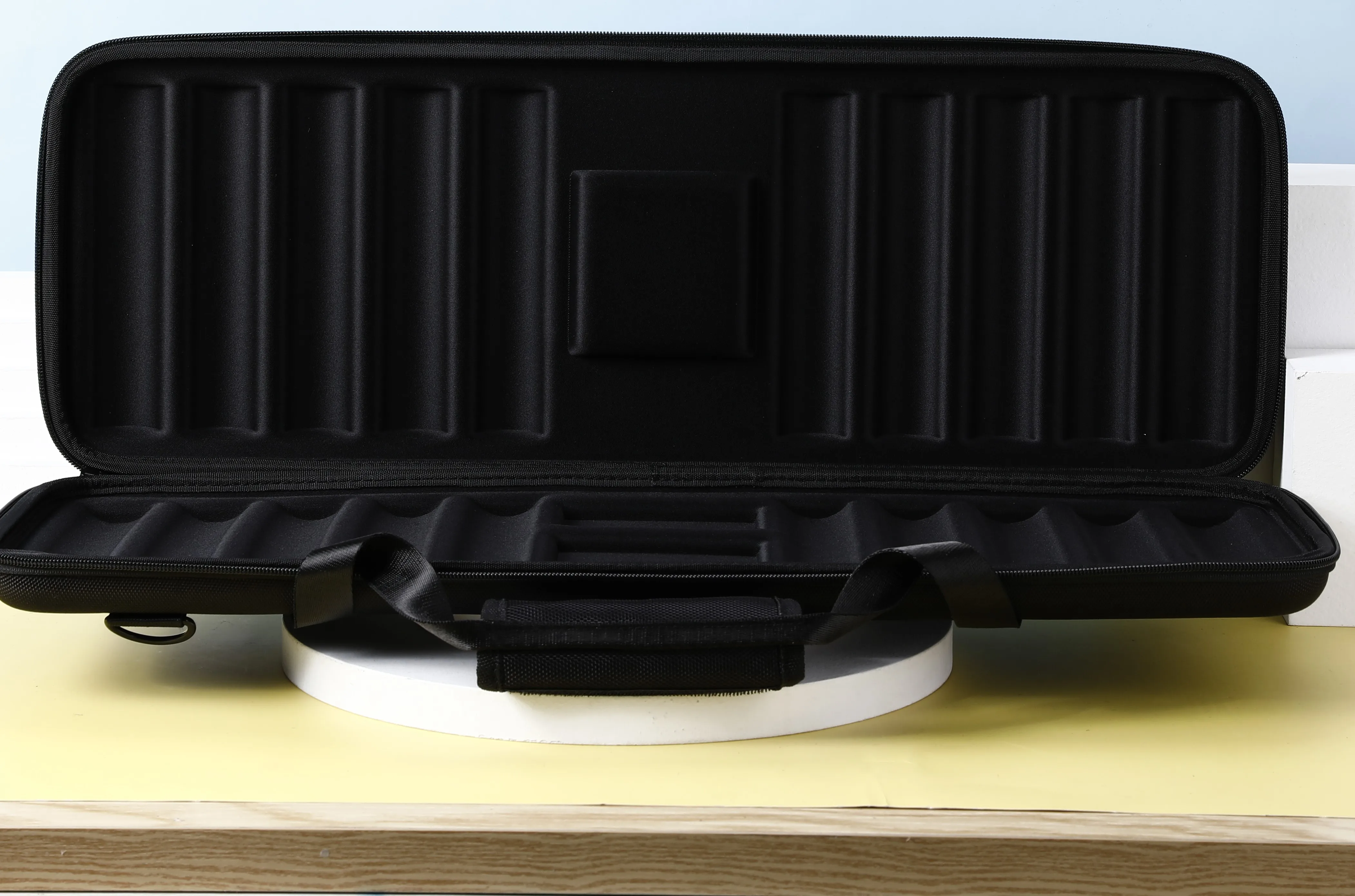 Заводская цена фишки для казино на заказ покера 500 наборы игр в покер с чехлами из