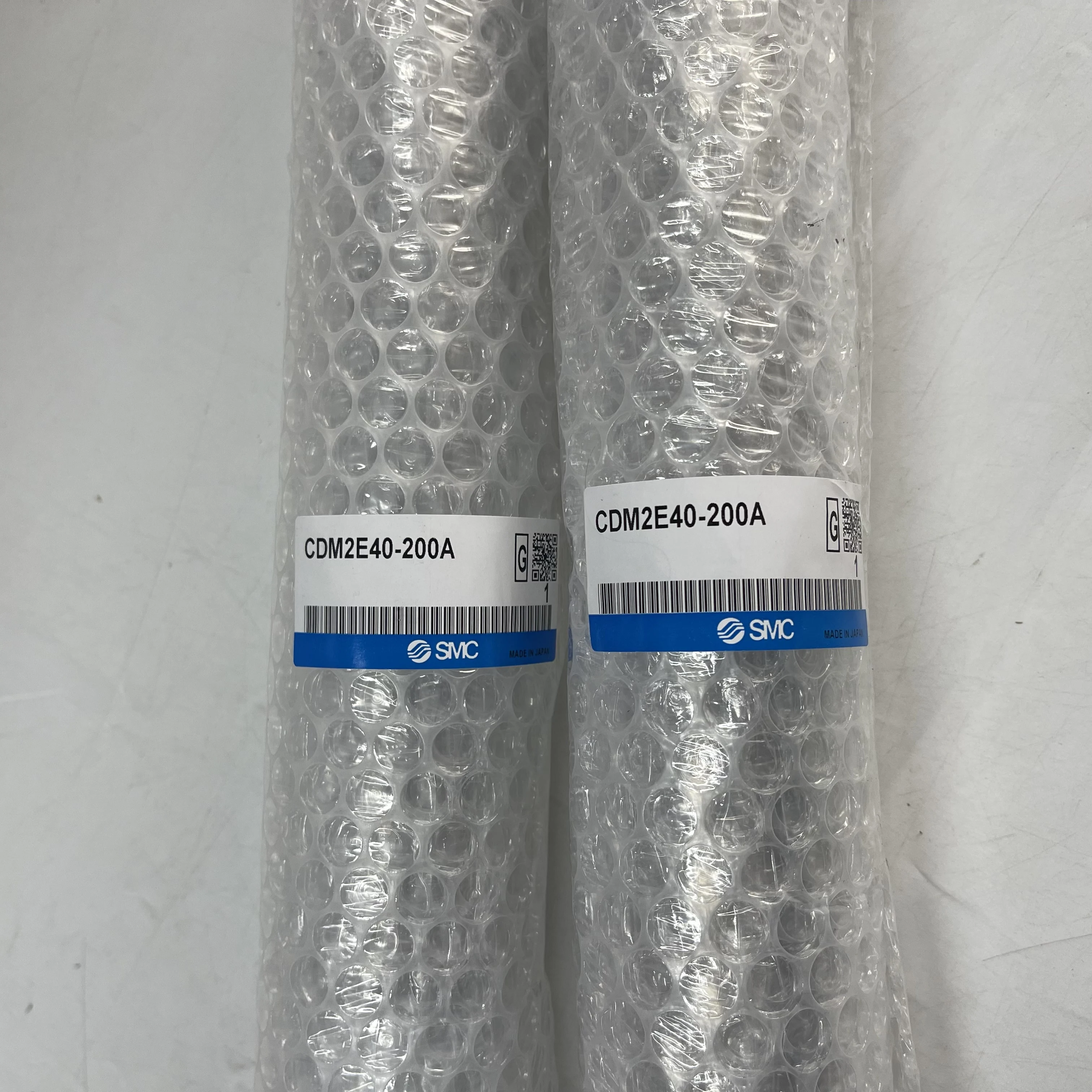 SMC Pneumatic Cylinder CDM2E40-200A