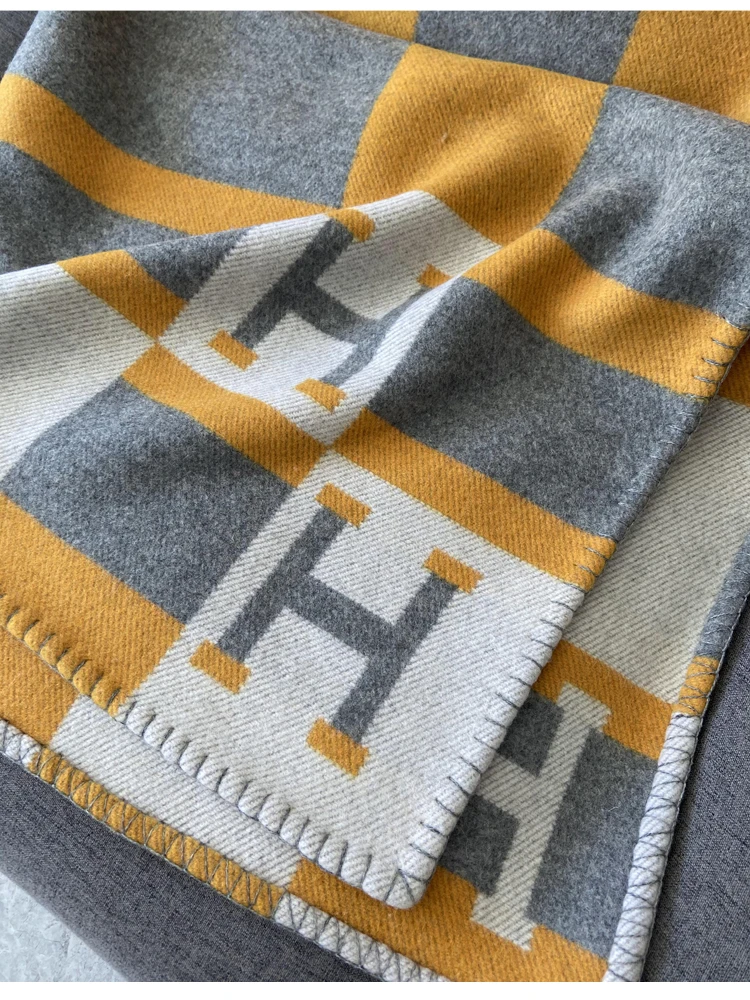 Oem Customized Wool Hletter Wool Blanket Thickened In Winter Warm Nap
