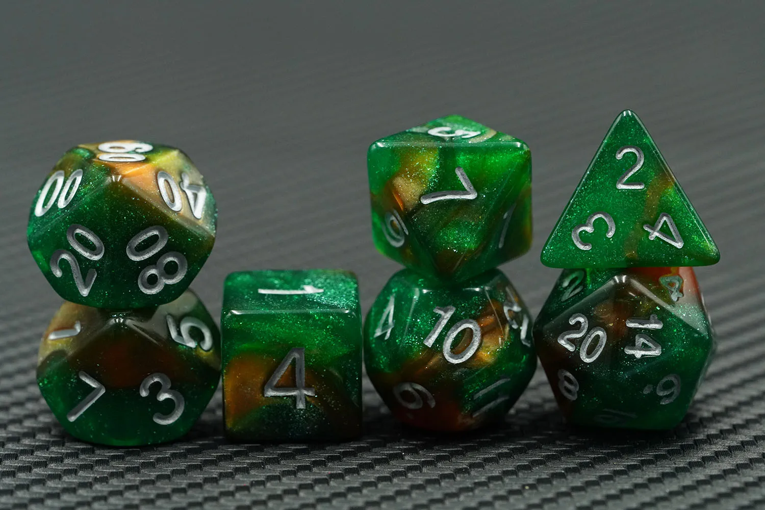Customized 16mm Bicolor Polyhedral Resin Dice Colored Plastic DND Game Accessories factory