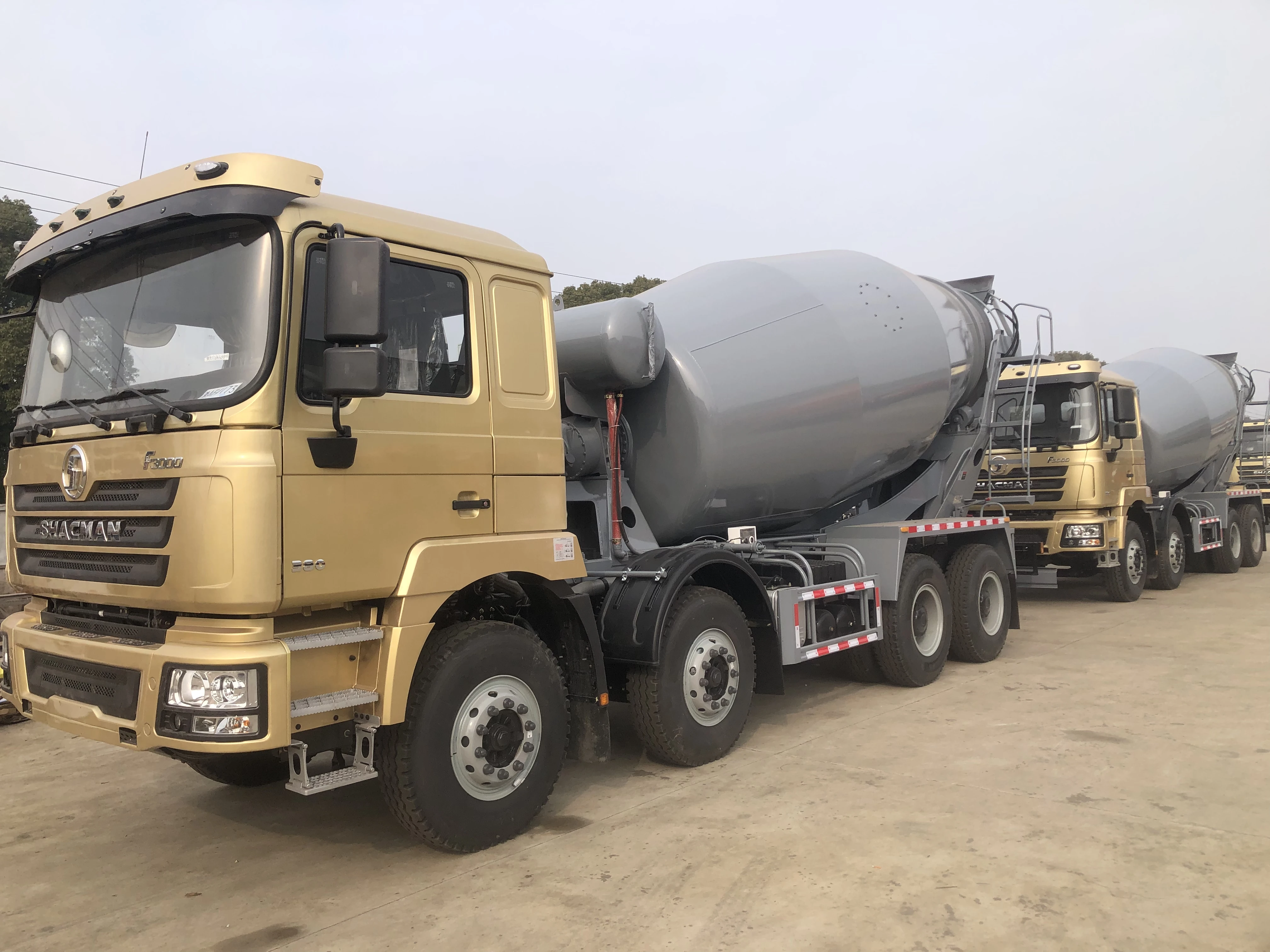 Shacman SX32556V384 Concrete Mixers Truck - High Efficiency
