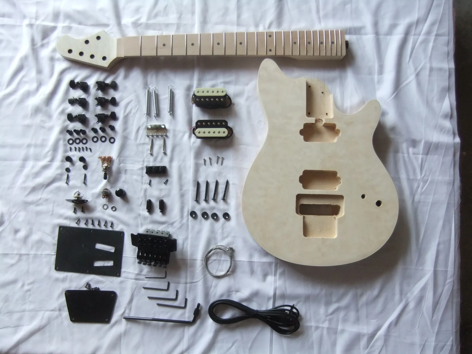Wholesale Universal Hollow Body Electric Guitar Professional